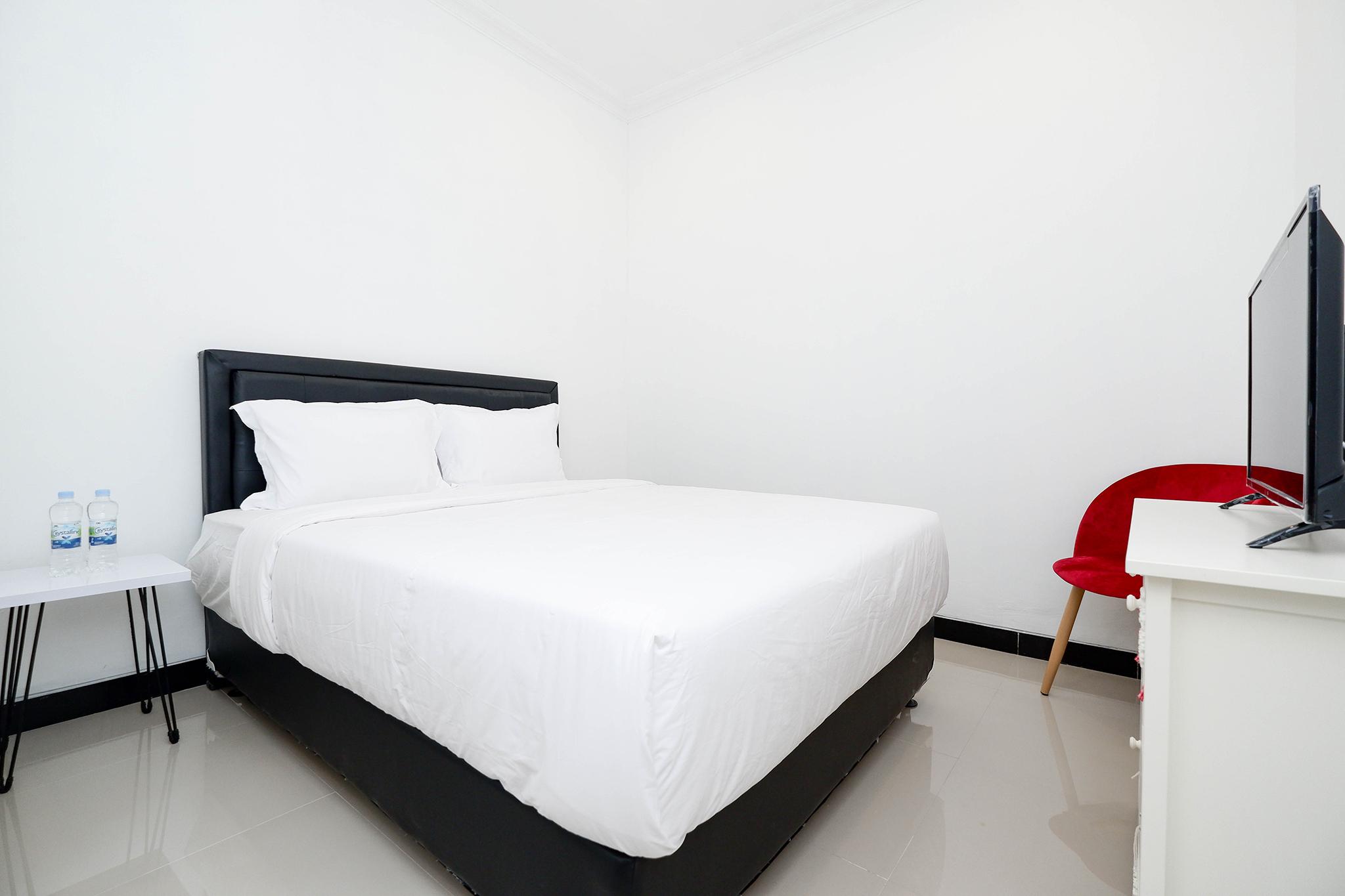 Oyo 1611 Four D'Home Surakarta  Exterior photo