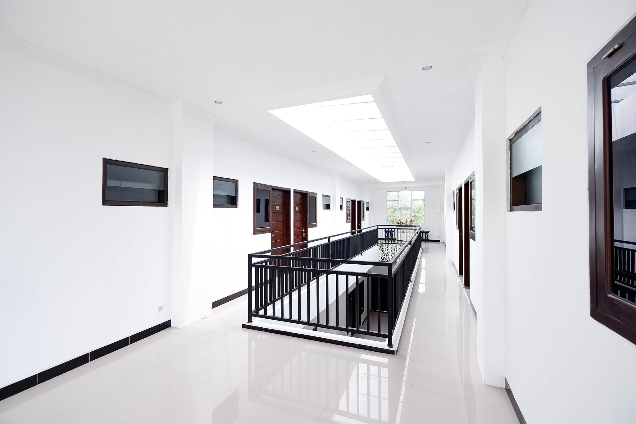 Oyo 1611 Four D'Home Surakarta  Exterior photo
