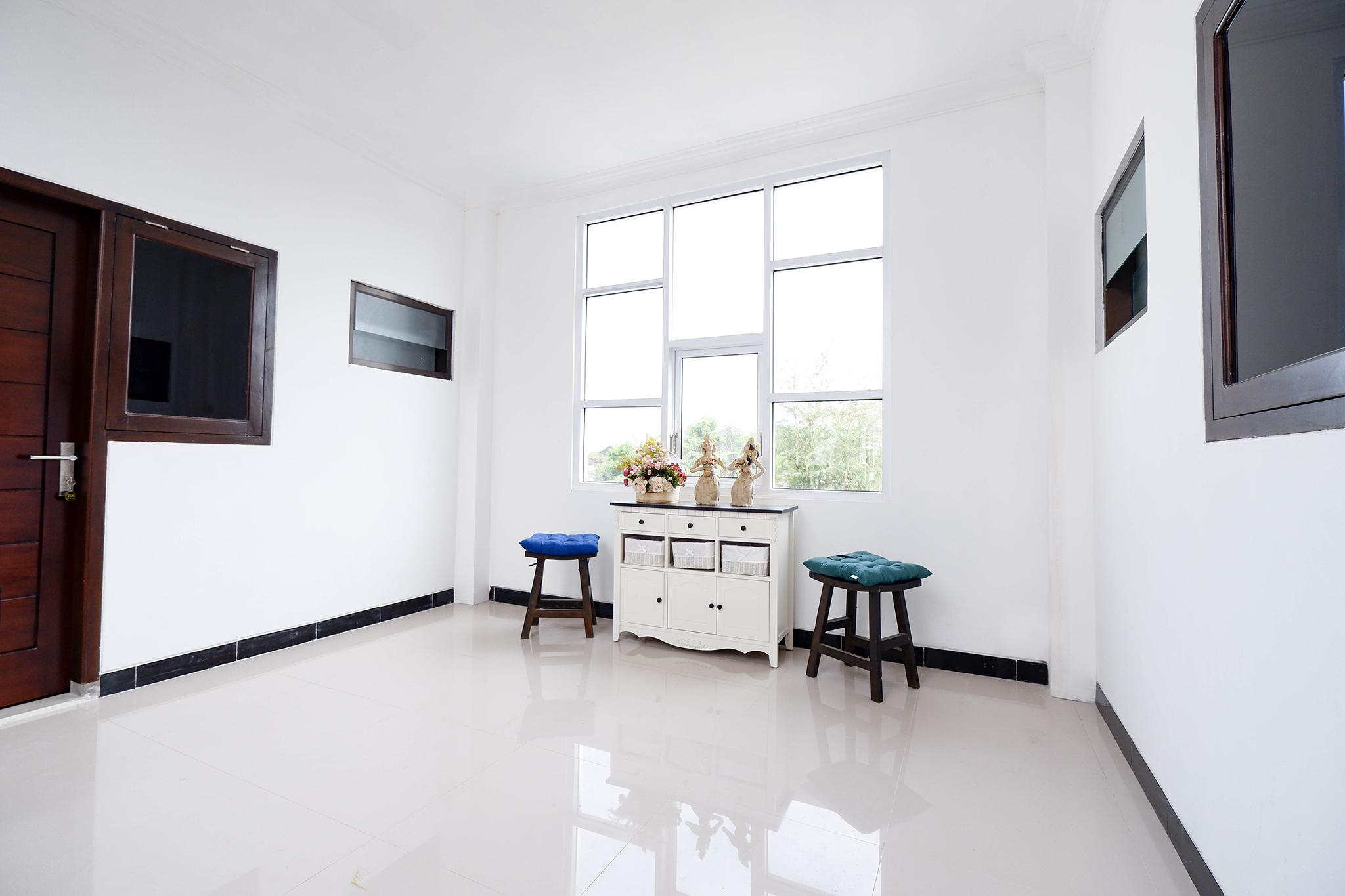 Oyo 1611 Four D'Home Surakarta  Exterior photo