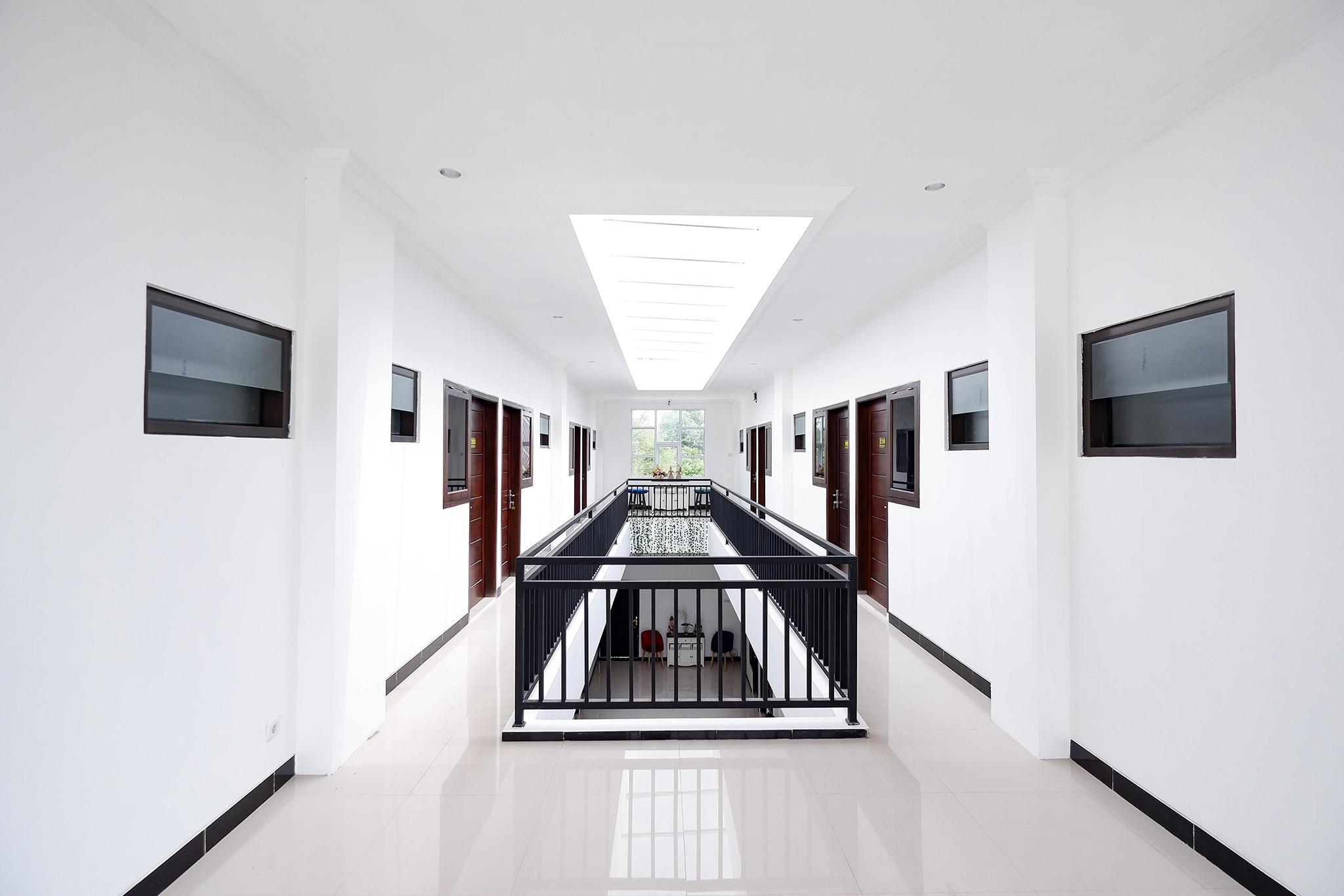 Oyo 1611 Four D'Home Surakarta  Exterior photo